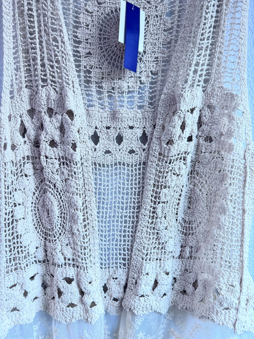 D&Y Nordstrom Rack Brand Beige Crochet Openwork Vest. Size OS. - Picture 12 of 14